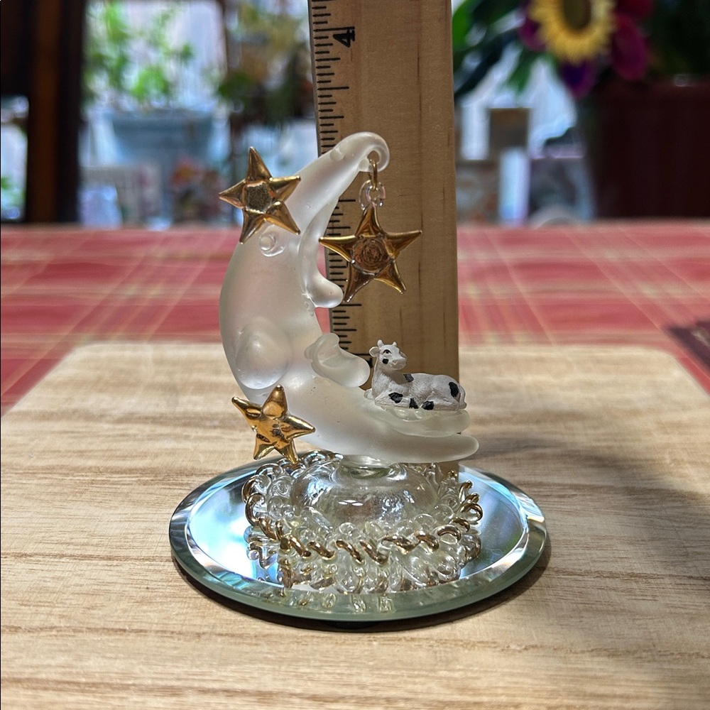 Glass Baron Vintage Handcrafted Glass Cow Jumped Over The Moon Frosted Crescent - Picture 8 of 15